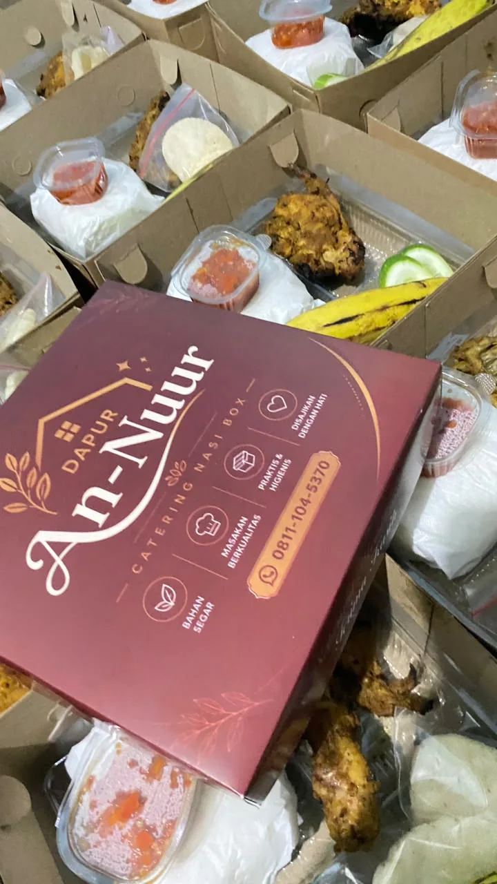 Paket B Nasi Box Ayam dan Bihun
