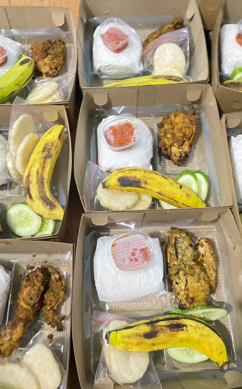 Paket E Nasi Box Rendang